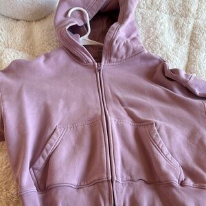 Pastel Lavender Zip-Up Hoodie with Hood and Soft Fabric